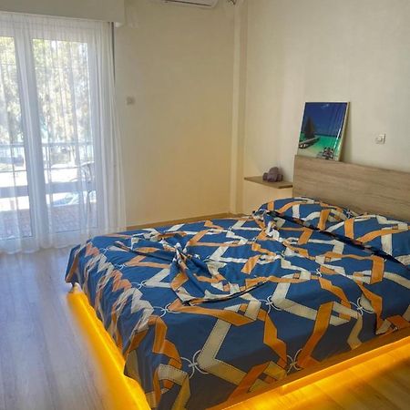 Seaview Room With Share Some Place Athens Exterior photo