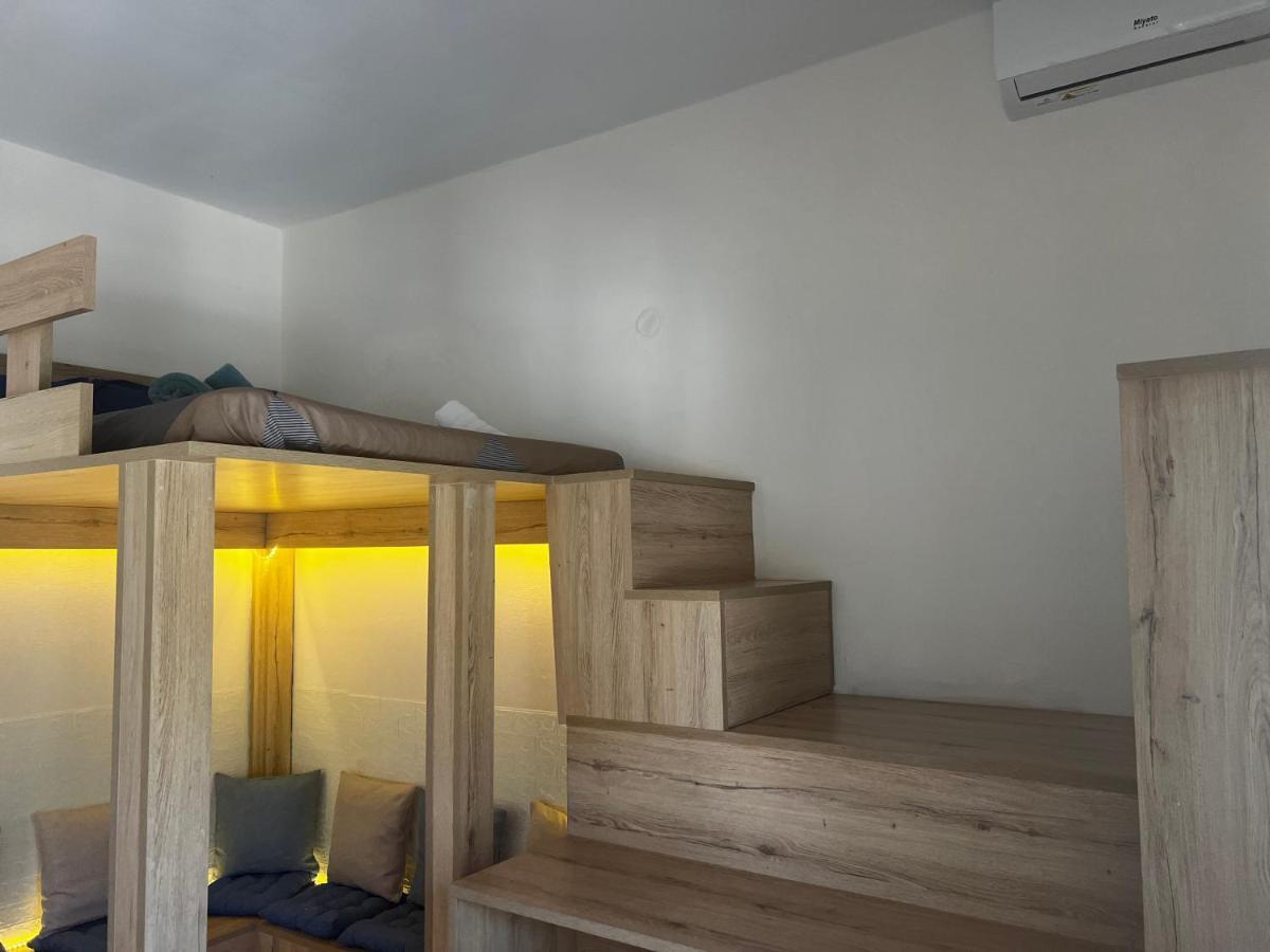 Seaview Room With Share Some Place Athens Exterior photo